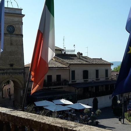 Relax In Piazzetta Casa E Appartamento Per Vacanze Trevignano Romano Rum bild