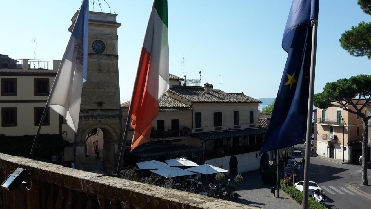 Relax In Piazzetta Casa E Appartamento Per Vacanze Trevignano Romano Rum bild