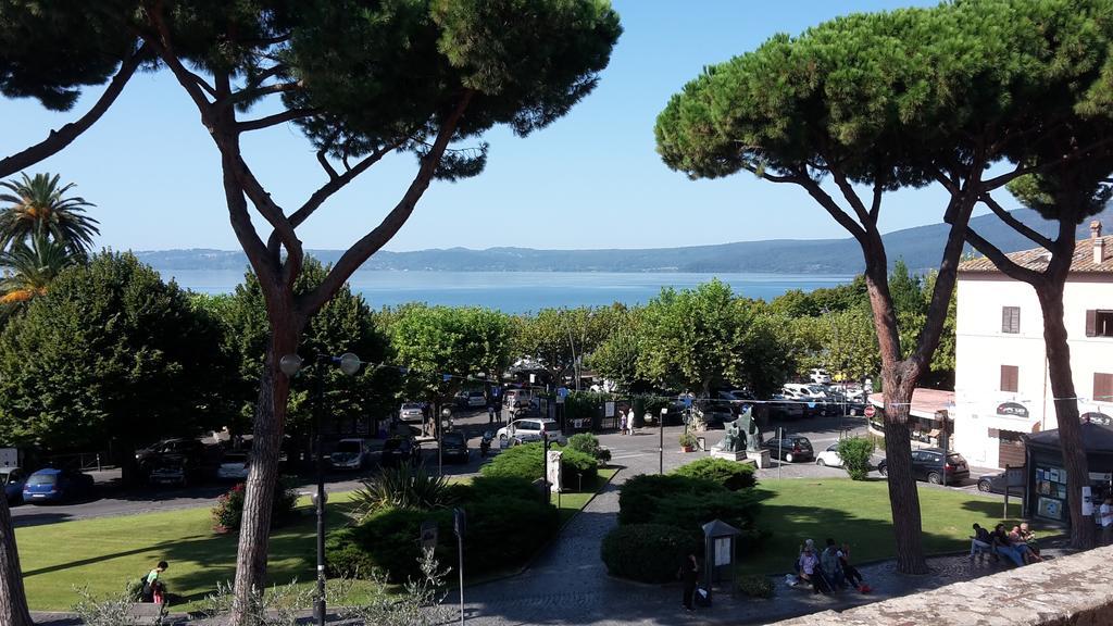 Relax In Piazzetta Casa E Appartamento Per Vacanze Trevignano Romano Rum bild