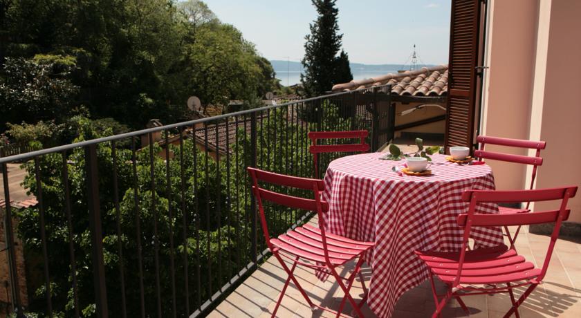 Relax In Piazzetta Casa E Appartamento Per Vacanze Trevignano Romano Rum bild